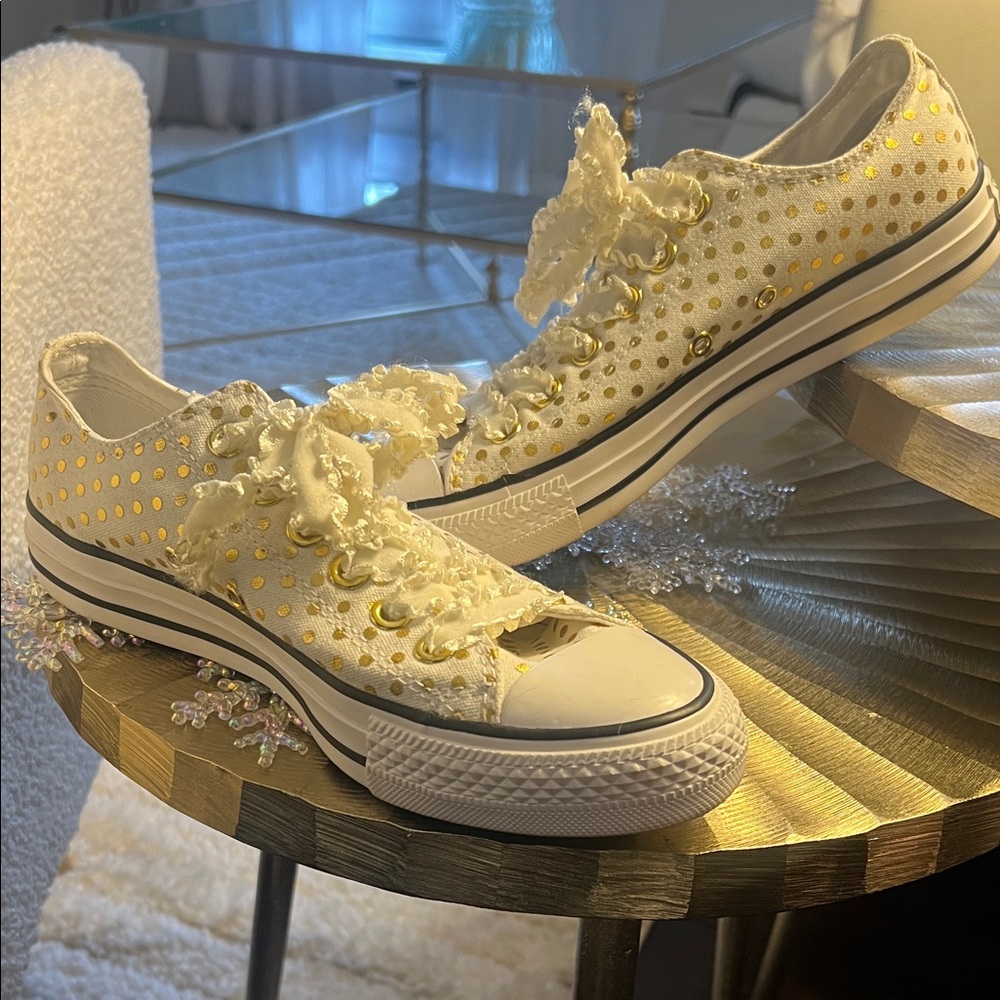Chic Gold Polka Dot Women's Sneakers